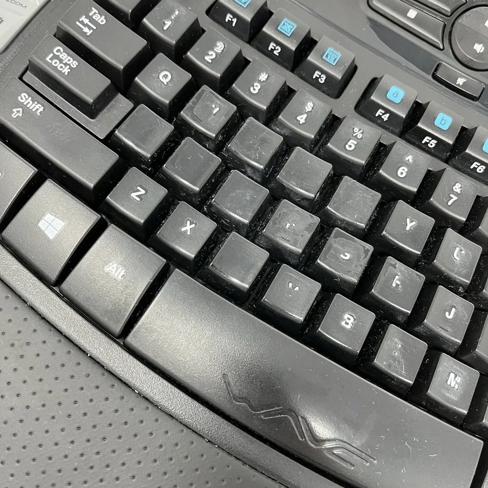 Logitech K350 Wireless Comfort Wave Keyboard Y-R0053 - No USB Receiver - Powers